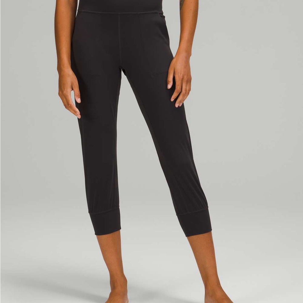 Lululemon Align Joggers Crop Leggings 23”